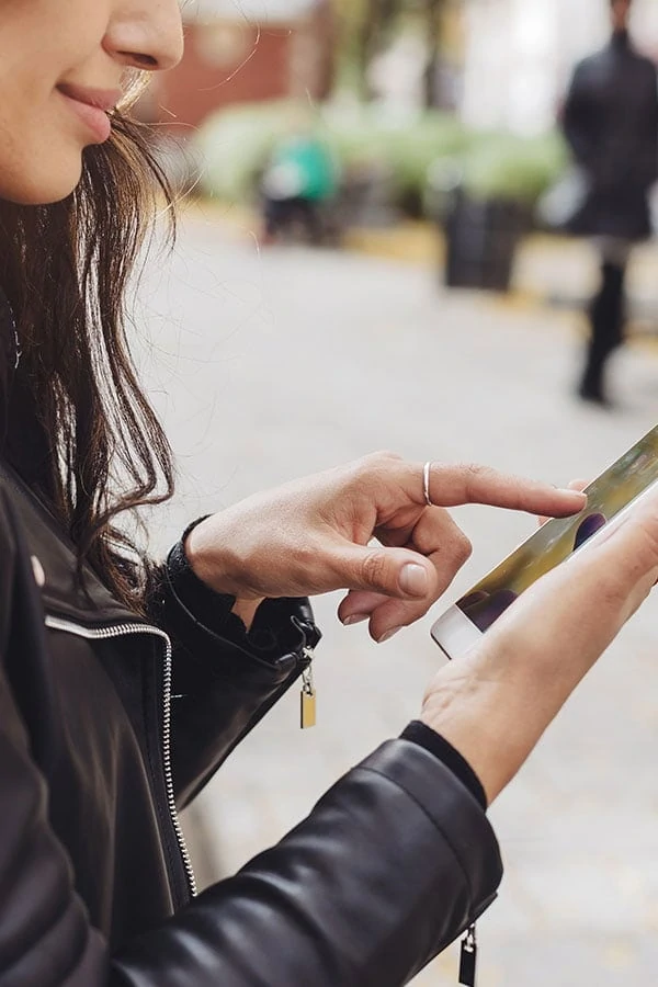 How to work your way back to a peaceful state, without fighting and resisting your emotional experience.