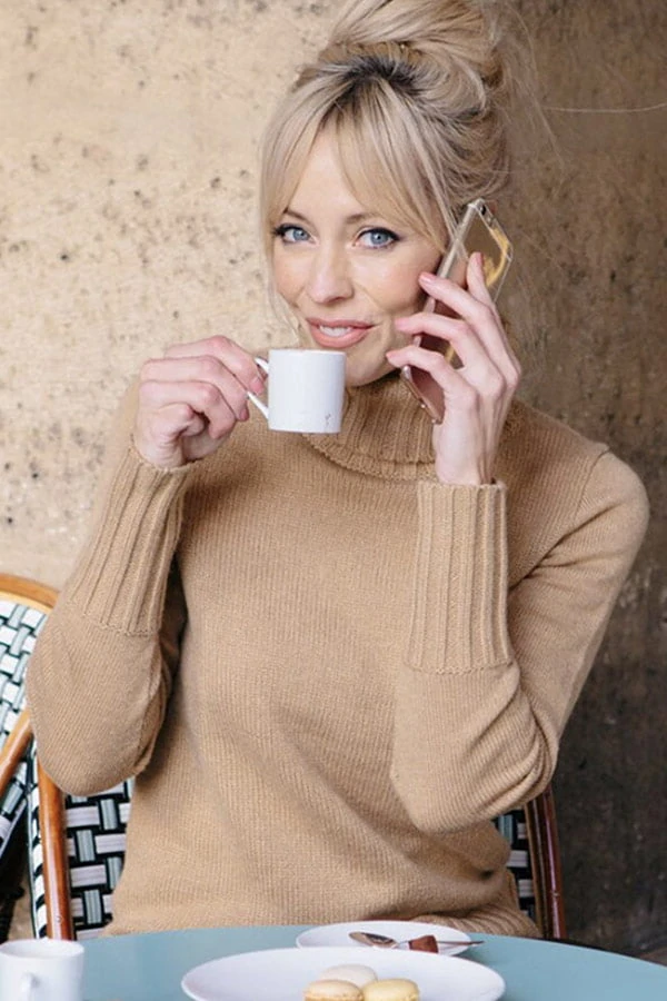 The secrets of how I stay healthy, motivated, and grounded, as well as what you can do to free your life of boredom and loneliness, and live an elegant life.