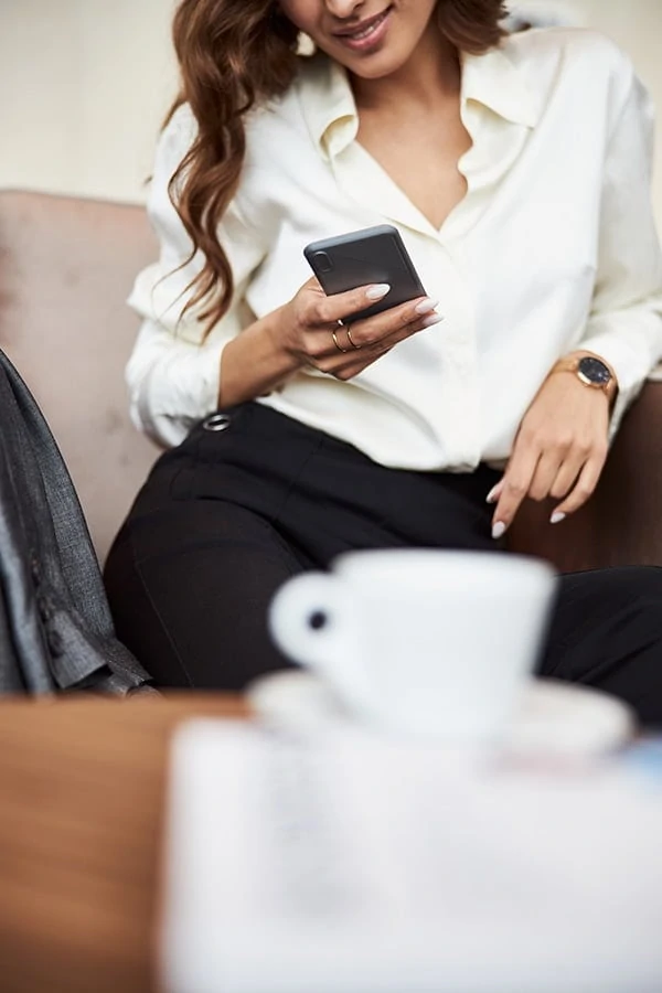 How to free yourself of the “big mistakes” of your past and allow yourself to move forward with grace and elegance.