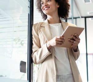 5 Areas Elegant Women Manage Like a CEO